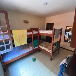 Acomodação 50 M Da Praia Quarto em Acomodações Particulares